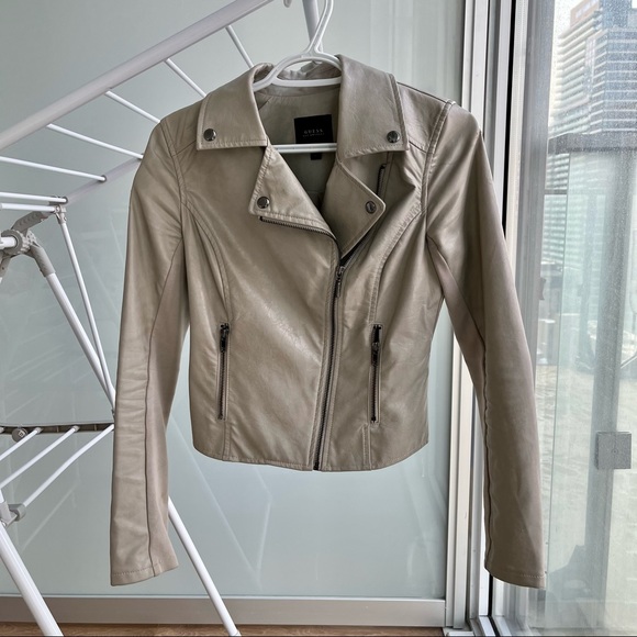 Guess white faux leather jacket - Picture 4 of 7